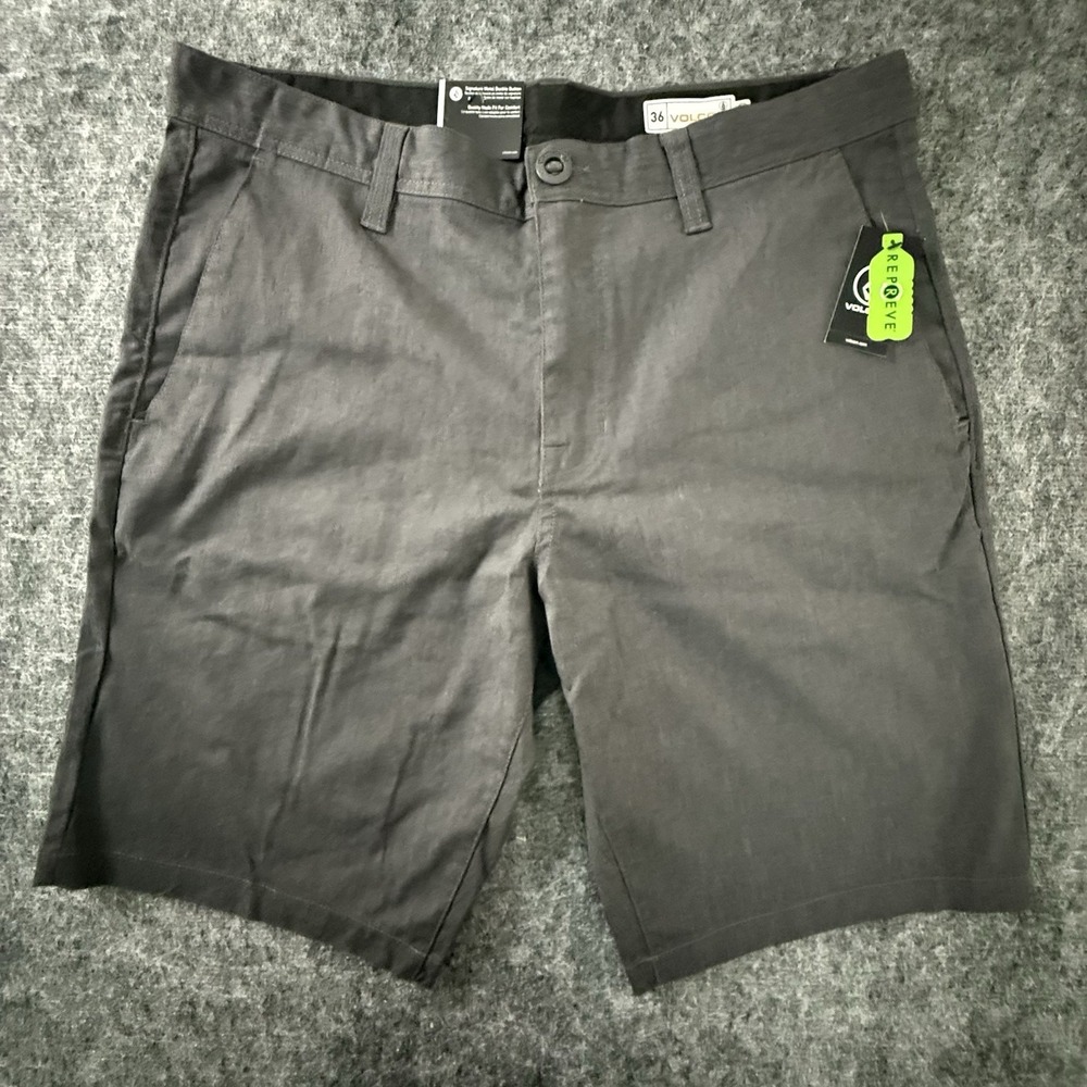 Volcom Frickin Modern Stretch Chino Shorts 36 Charcoal NWT Skate Surf Repreve